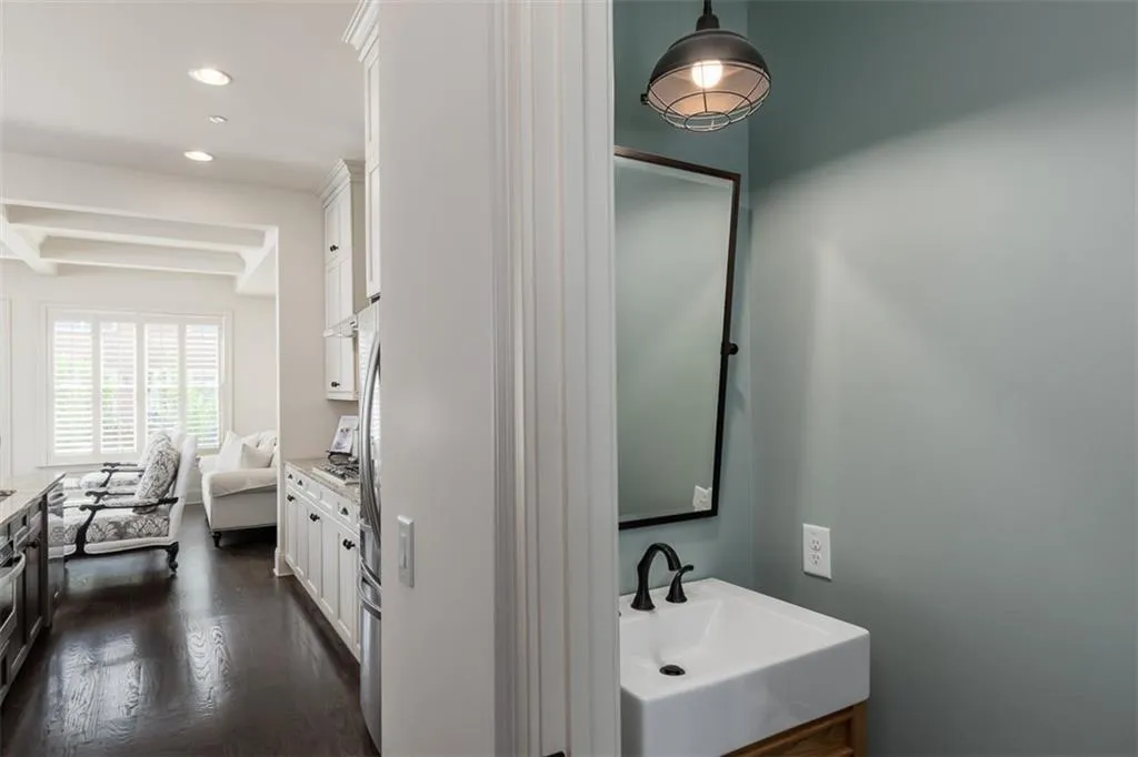 1309 Riverscall Lane, Atlanta, Georgia 30339, 3 Bedrooms Bedrooms, ,3 BathroomsBathrooms,Residential,Sold,1309 Riverscall Lane,6784651