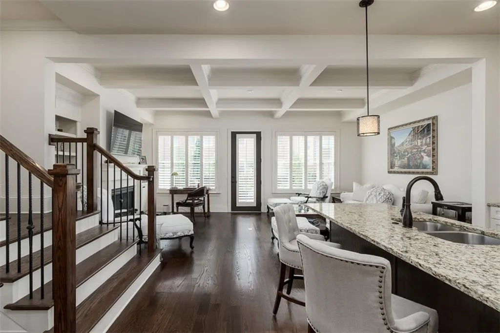 1309 Riverscall Lane, Atlanta, Georgia 30339, 3 Bedrooms Bedrooms, ,3 BathroomsBathrooms,Residential,Sold,1309 Riverscall Lane,6784651