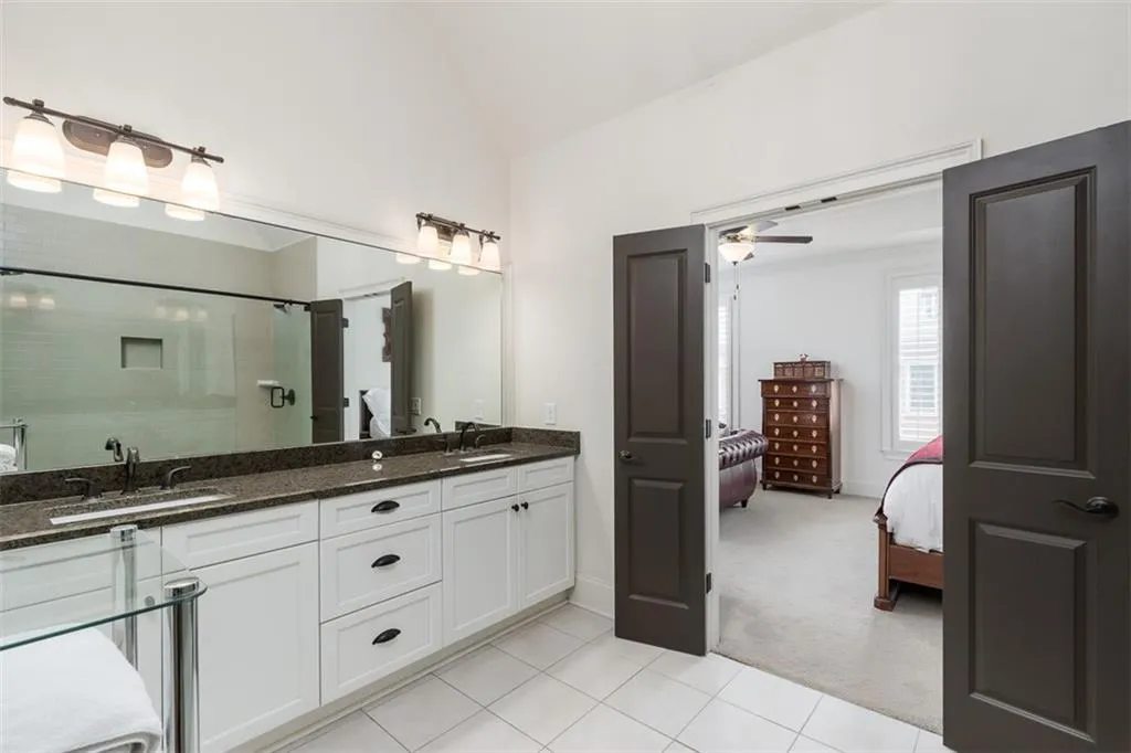 1309 Riverscall Lane, Atlanta, Georgia 30339, 3 Bedrooms Bedrooms, ,3 BathroomsBathrooms,Residential,Sold,1309 Riverscall Lane,6784651