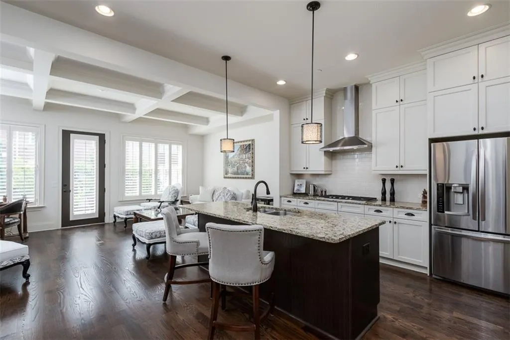1309 Riverscall Lane, Atlanta, Georgia 30339, 3 Bedrooms Bedrooms, ,3 BathroomsBathrooms,Residential,Sold,1309 Riverscall Lane,6784651