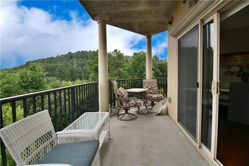 200 River Vista Drive Unit 602, Atlanta, Georgia 30339, 2 Bedrooms Bedrooms, ,2 BathroomsBathrooms,Residential,Sold,200 River Vista Drive Unit 602,6053070