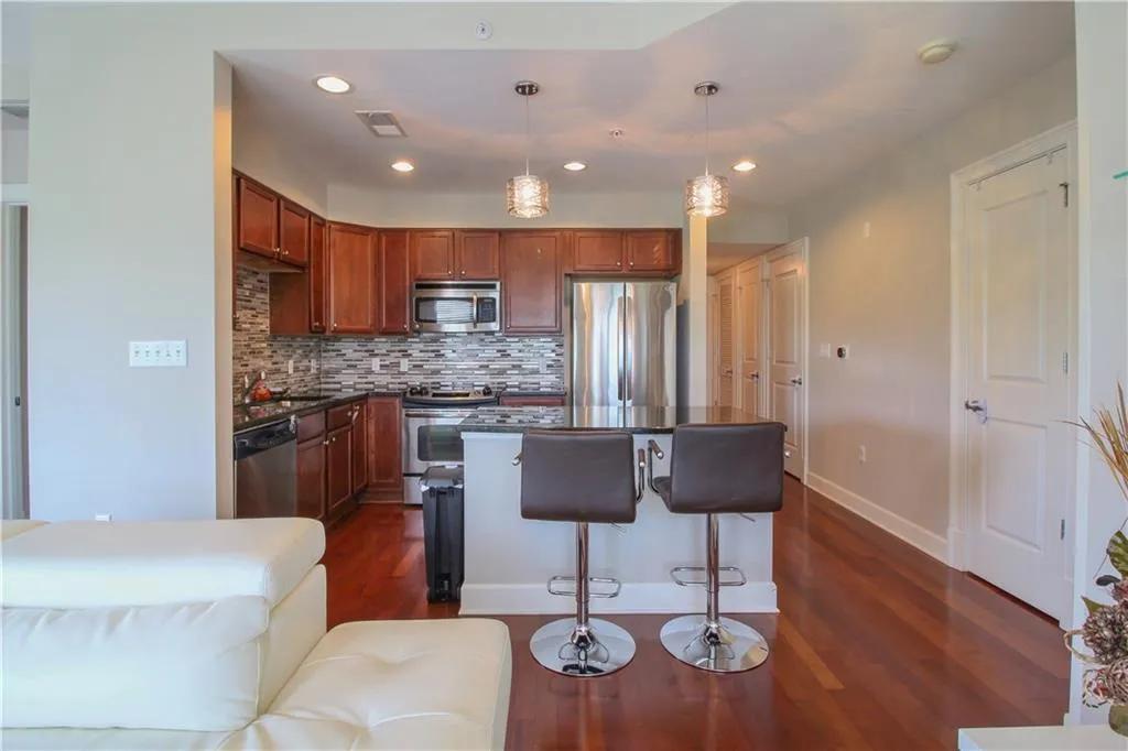 200 River Vista Drive Unit 602, Atlanta, Georgia 30339, 2 Bedrooms Bedrooms, ,2 BathroomsBathrooms,Residential,Sold,200 River Vista Drive Unit 602,6053070