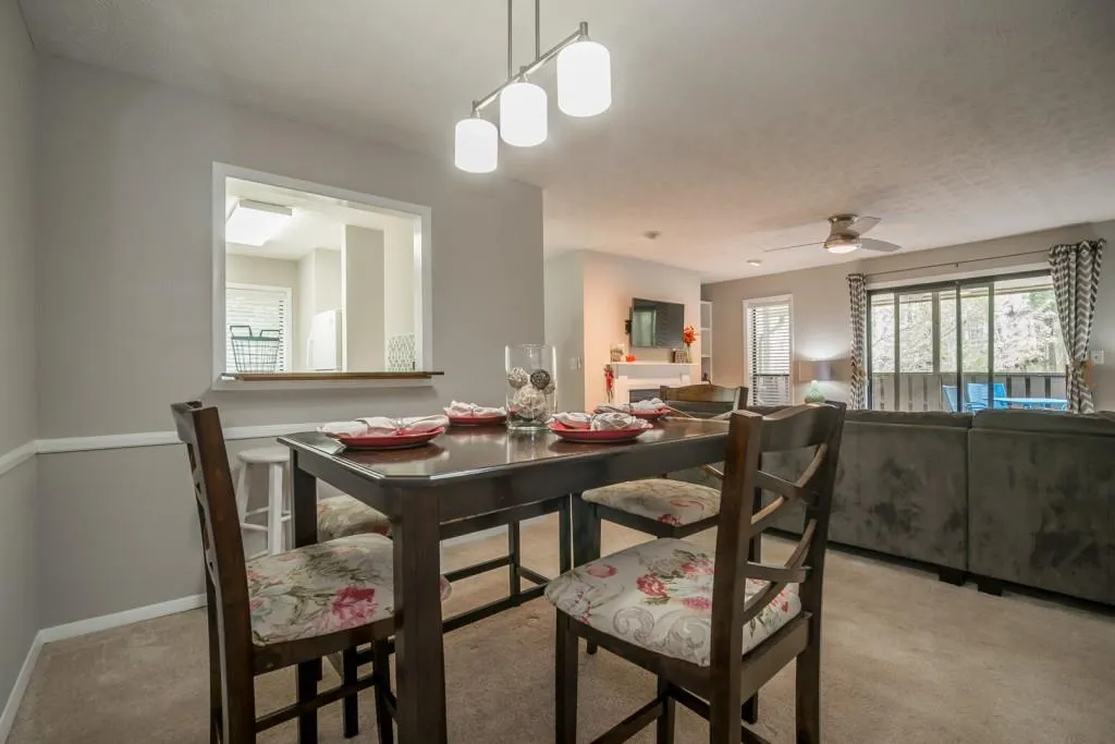 406 Woodcliff Drive Unit 406, Sandy Springs, Georgia 30350, 2 Bedrooms Bedrooms, ,1 BathroomBathrooms,Residential,Sold,406 Woodcliff Drive Unit 406,6704918 406 Woodcliff Drive Unit 406, Sandy Springs, Georgia 30350, 2 Bedrooms Bedrooms, ,1 BathroomBathrooms,Residential,Sold,406 Woodcliff Drive Unit 406,6704918