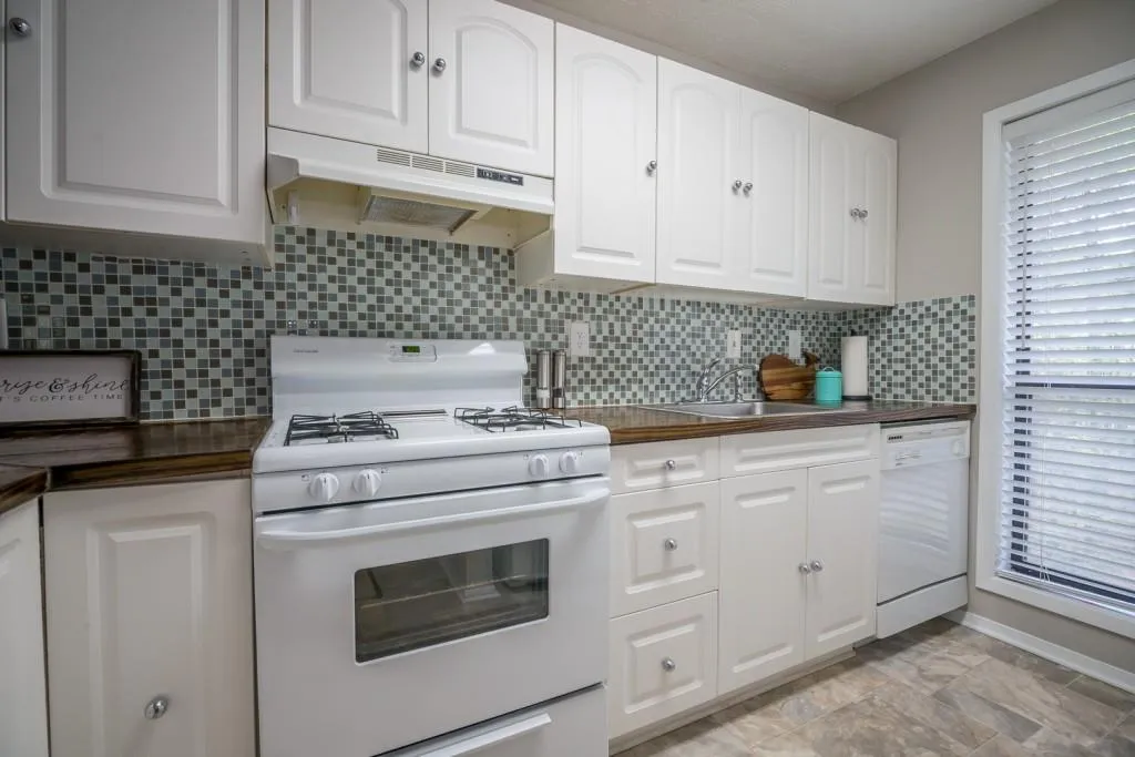 406 Woodcliff Drive Unit 406, Sandy Springs, Georgia 30350, 2 Bedrooms Bedrooms, ,1 BathroomBathrooms,Residential,Sold,406 Woodcliff Drive Unit 406,6704918 406 Woodcliff Drive Unit 406, Sandy Springs, Georgia 30350, 2 Bedrooms Bedrooms, ,1 BathroomBathrooms,Residential,Sold,406 Woodcliff Drive Unit 406,6704918