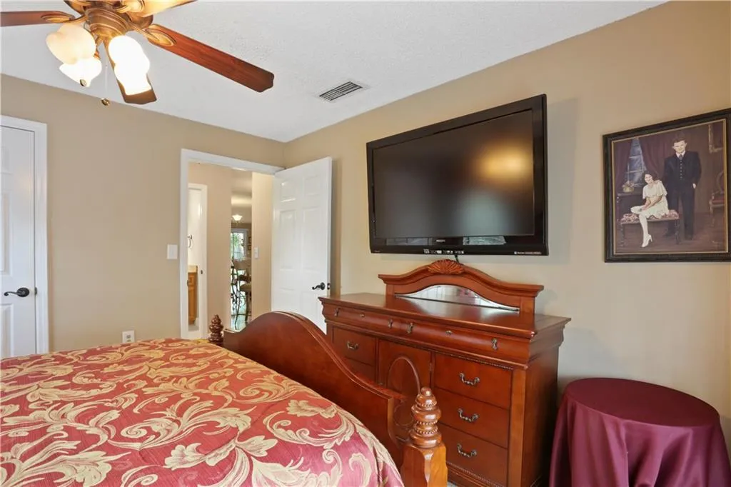 642 Granville Ct, Sandy Springs, Georgia 30328, 2 Bedrooms Bedrooms, ,2 BathroomsBathrooms,Residential,Sold,642 Granville Ct,6735408