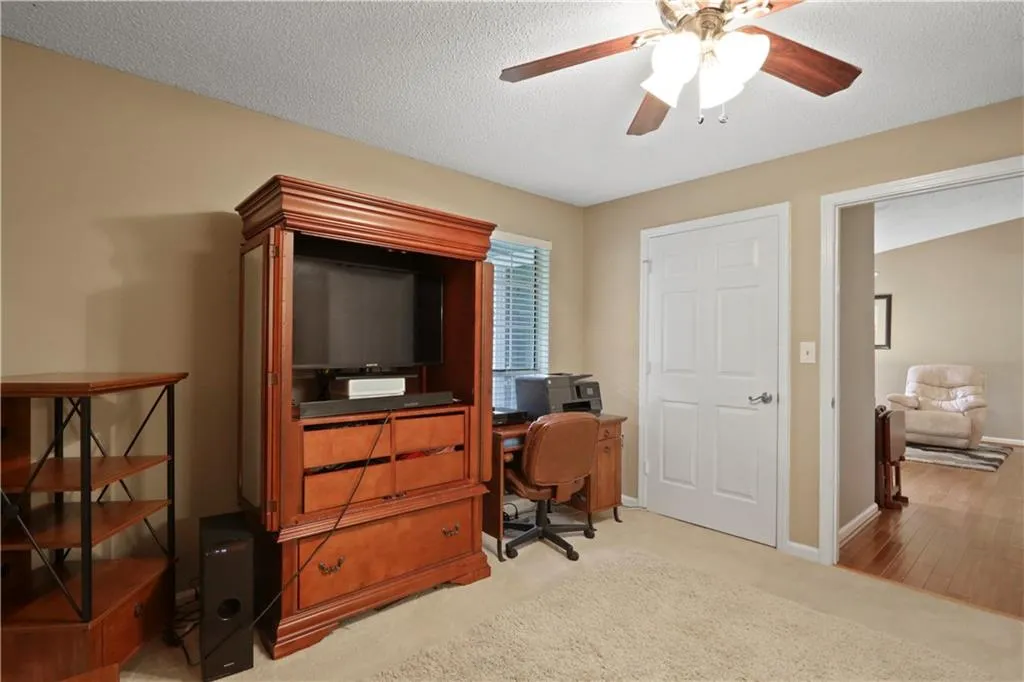 642 Granville Ct, Sandy Springs, Georgia 30328, 2 Bedrooms Bedrooms, ,2 BathroomsBathrooms,Residential,Sold,642 Granville Ct,6735408