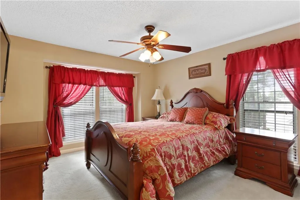 642 Granville Ct, Sandy Springs, Georgia 30328, 2 Bedrooms Bedrooms, ,2 BathroomsBathrooms,Residential,Sold,642 Granville Ct,6735408