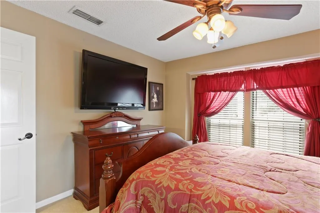 642 Granville Ct, Sandy Springs, Georgia 30328, 2 Bedrooms Bedrooms, ,2 BathroomsBathrooms,Residential,Sold,642 Granville Ct,6735408