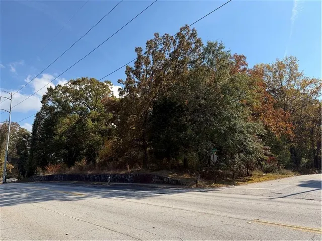 4819 Glenwood Road, Decatur, Georgia 30035