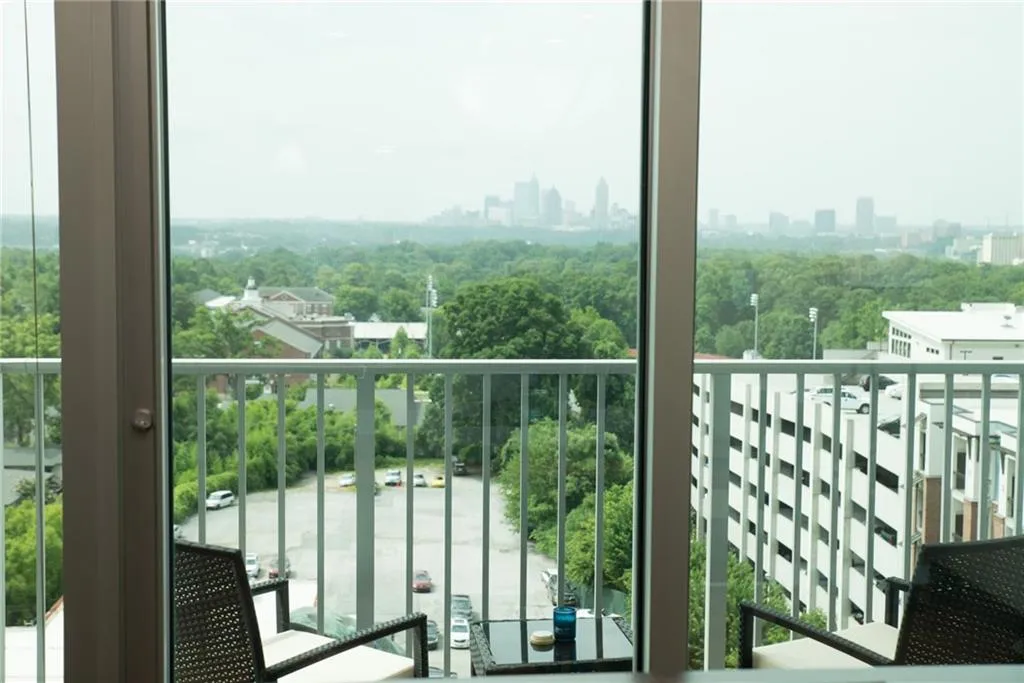 250 Pharr Road Ne Unit 910, Atlanta, Georgia 30305, 2 Bedrooms Bedrooms, ,2 BathroomsBathrooms,Residential,Sold,250 Pharr Road Ne Unit 910,6031581