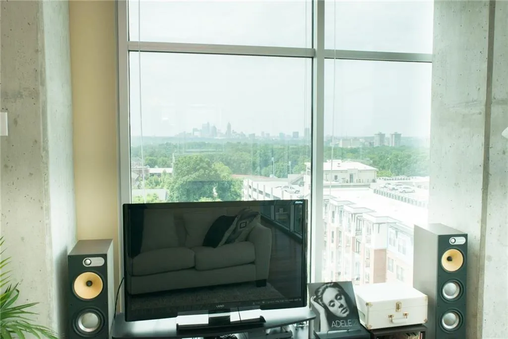 250 Pharr Road Ne Unit 910, Atlanta, Georgia 30305, 2 Bedrooms Bedrooms, ,2 BathroomsBathrooms,Residential,Sold,250 Pharr Road Ne Unit 910,6031581