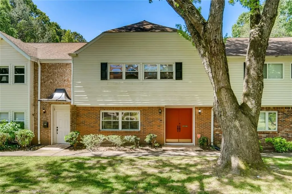 7118 Stonington Drive, Sandy Springs, Georgia 30328, 3 Bedrooms Bedrooms, ,2 BathroomsBathrooms,Residential,Sold,7118 Stonington Drive,6714708