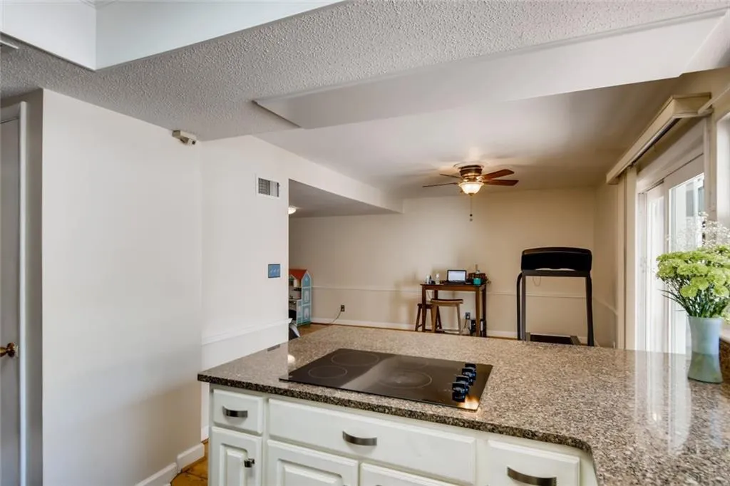 7118 Stonington Drive, Sandy Springs, Georgia 30328, 3 Bedrooms Bedrooms, ,2 BathroomsBathrooms,Residential,Sold,7118 Stonington Drive,6714708
