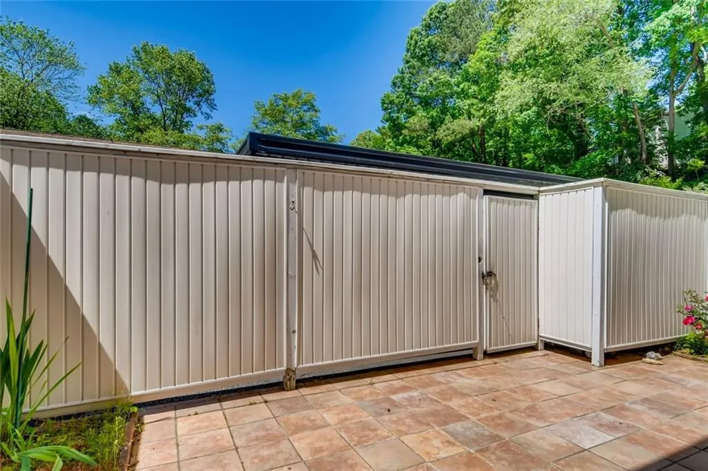 7118 Stonington Drive, Sandy Springs, Georgia 30328, 3 Bedrooms Bedrooms, ,2 BathroomsBathrooms,Residential,Sold,7118 Stonington Drive,6714708