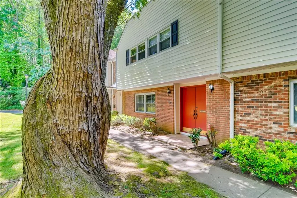 7118 Stonington Drive, Sandy Springs, Georgia 30328, 3 Bedrooms Bedrooms, ,2 BathroomsBathrooms,Residential,Sold,7118 Stonington Drive,6714708