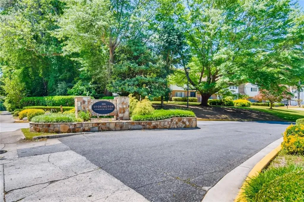 7118 Stonington Drive, Sandy Springs, Georgia 30328, 3 Bedrooms Bedrooms, ,2 BathroomsBathrooms,Residential,Sold,7118 Stonington Drive,6714708