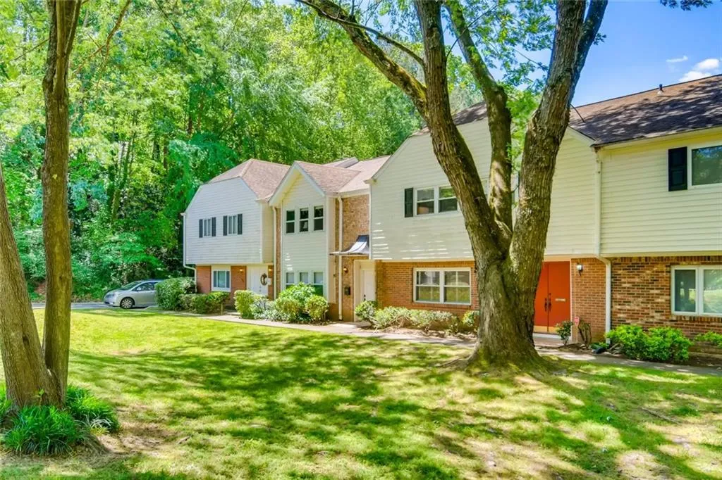 7118 Stonington Drive, Sandy Springs, Georgia 30328, 3 Bedrooms Bedrooms, ,2 BathroomsBathrooms,Residential,Sold,7118 Stonington Drive,6714708