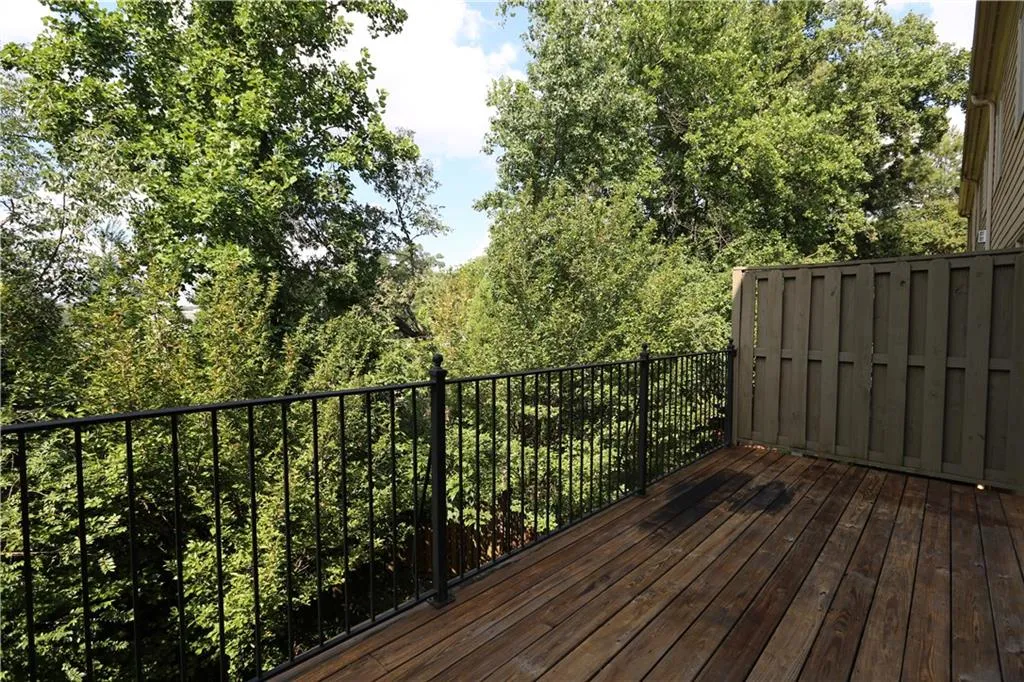 238 Meeting Lane, Atlanta, Georgia 30342, 4 Bedrooms Bedrooms, ,2 BathroomsBathrooms,Residential,Sold,238 Meeting Lane,5897829