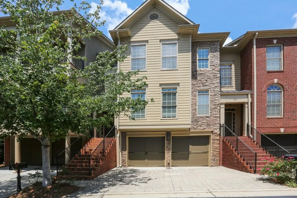 238 Meeting Lane, Atlanta, Georgia 30342, 4 Bedrooms Bedrooms, ,2 BathroomsBathrooms,Residential,Sold,238 Meeting Lane,5897829
