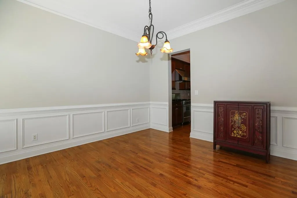 238 Meeting Lane, Atlanta, Georgia 30342, 4 Bedrooms Bedrooms, ,2 BathroomsBathrooms,Residential,Sold,238 Meeting Lane,5897829