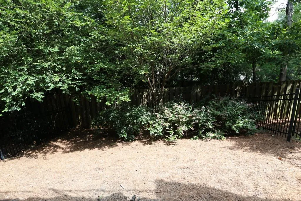 238 Meeting Lane, Atlanta, Georgia 30342, 4 Bedrooms Bedrooms, ,2 BathroomsBathrooms,Residential,Sold,238 Meeting Lane,5897829