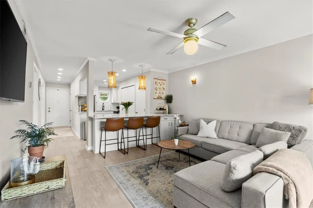 5400 Roswell Road Unit P8, Sandy Springs, Georgia 30342, 2 Bedrooms Bedrooms, ,1 BathroomBathrooms,Residential,Sold,5400 Roswell Road Unit P8,7213737 5400 Roswell Road Unit P8, Sandy Springs, Georgia 30342, 2 Bedrooms Bedrooms, ,1 BathroomBathrooms,Residential,Sold,5400 Roswell Road Unit P8,7213737