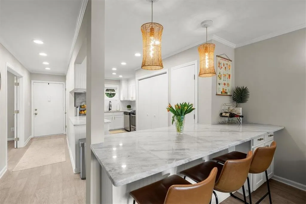 5400 Roswell Road Unit P8, Sandy Springs, Georgia 30342, 2 Bedrooms Bedrooms, ,1 BathroomBathrooms,Residential,Sold,5400 Roswell Road Unit P8,7213737 5400 Roswell Road Unit P8, Sandy Springs, Georgia 30342, 2 Bedrooms Bedrooms, ,1 BathroomBathrooms,Residential,Sold,5400 Roswell Road Unit P8,7213737