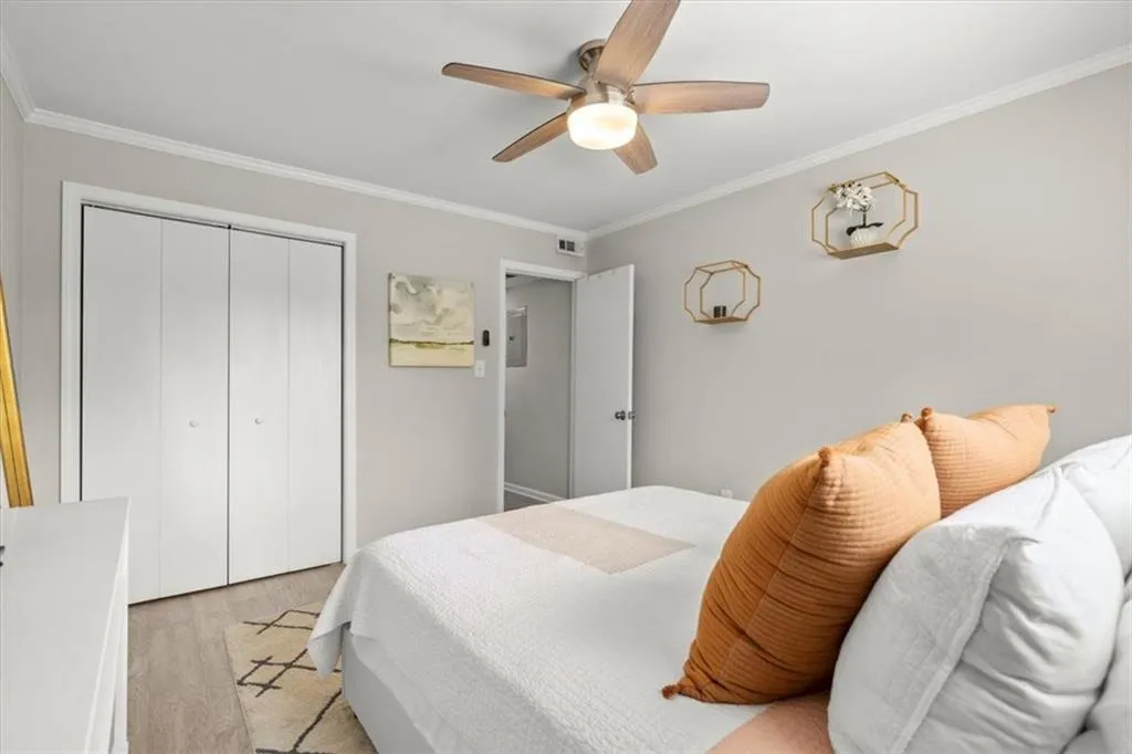 5400 Roswell Road Unit P8, Sandy Springs, Georgia 30342, 2 Bedrooms Bedrooms, ,1 BathroomBathrooms,Residential,Sold,5400 Roswell Road Unit P8,7213737 5400 Roswell Road Unit P8, Sandy Springs, Georgia 30342, 2 Bedrooms Bedrooms, ,1 BathroomBathrooms,Residential,Sold,5400 Roswell Road Unit P8,7213737