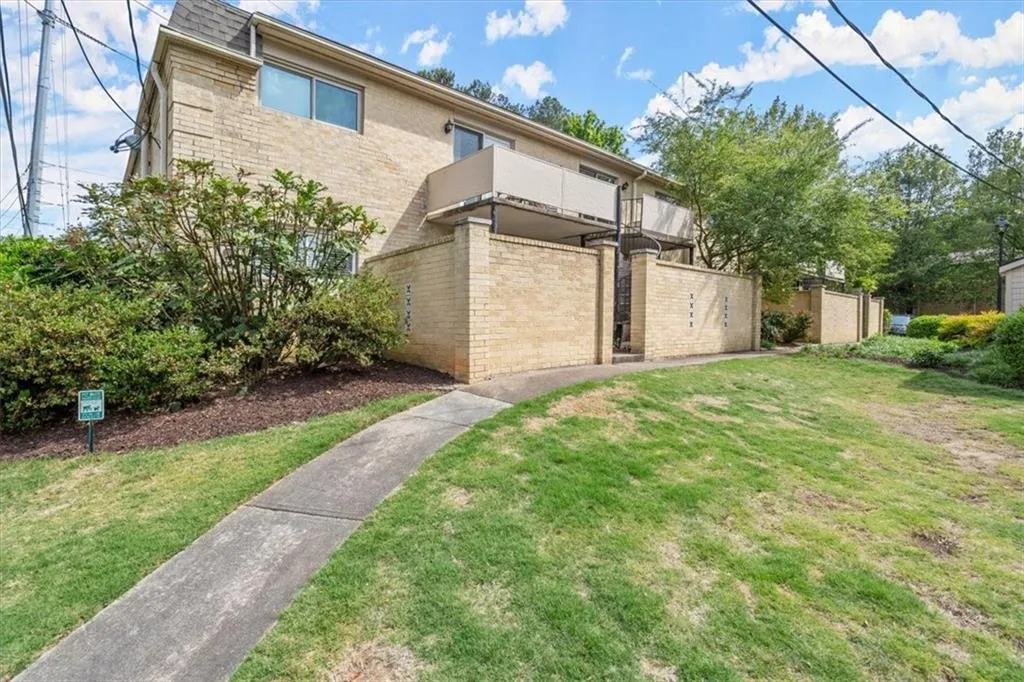 5400 Roswell Road Unit P8, Sandy Springs, Georgia 30342, 2 Bedrooms Bedrooms, ,1 BathroomBathrooms,Residential,Sold,5400 Roswell Road Unit P8,7213737 5400 Roswell Road Unit P8, Sandy Springs, Georgia 30342, 2 Bedrooms Bedrooms, ,1 BathroomBathrooms,Residential,Sold,5400 Roswell Road Unit P8,7213737