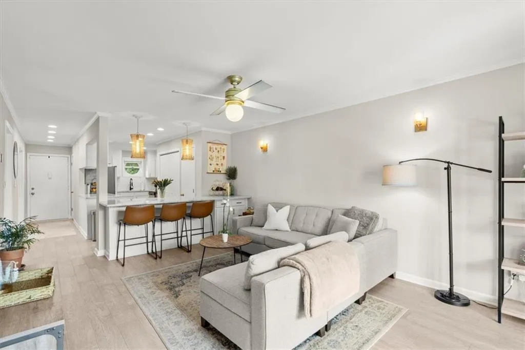 5400 Roswell Road Unit P8, Sandy Springs, Georgia 30342, 2 Bedrooms Bedrooms, ,1 BathroomBathrooms,Residential,Sold,5400 Roswell Road Unit P8,7213737 5400 Roswell Road Unit P8, Sandy Springs, Georgia 30342, 2 Bedrooms Bedrooms, ,1 BathroomBathrooms,Residential,Sold,5400 Roswell Road Unit P8,7213737