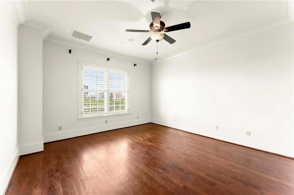3657 Peachtree Road Ne Unit 8a, Atlanta, Georgia 30319, 3 Bedrooms Bedrooms, ,3 BathroomsBathrooms,Residential,For Sale,3657 Peachtree Road Ne Unit 8a,7616313