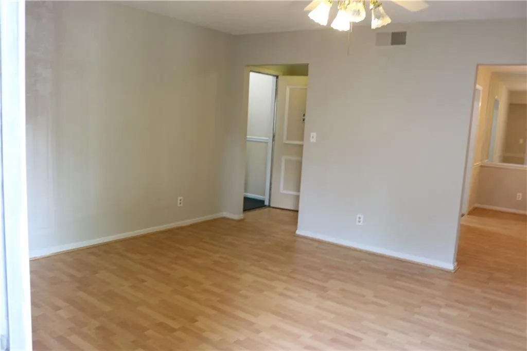 6851 Roswell Road Unit P3, Sandy Springs, Georgia 30328, 2 Bedrooms Bedrooms, ,2 BathroomsBathrooms,Residential,Sold,6851 Roswell Road Unit P3,6944589