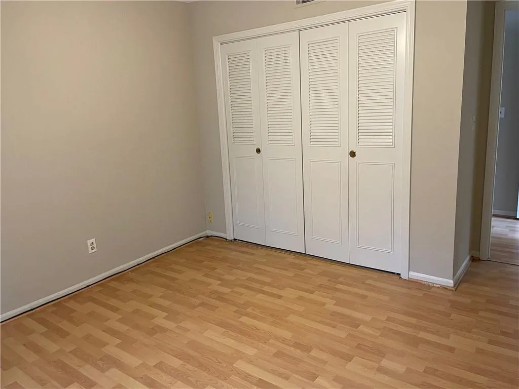 6851 Roswell Road Unit P3, Sandy Springs, Georgia 30328, 2 Bedrooms Bedrooms, ,2 BathroomsBathrooms,Residential,Sold,6851 Roswell Road Unit P3,6944589