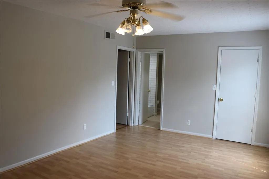 6851 Roswell Road Unit P3, Sandy Springs, Georgia 30328, 2 Bedrooms Bedrooms, ,2 BathroomsBathrooms,Residential,Sold,6851 Roswell Road Unit P3,6944589