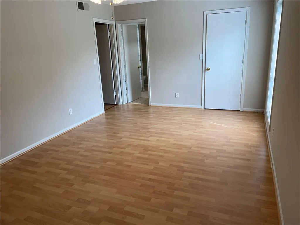 6851 Roswell Road Unit P3, Sandy Springs, Georgia 30328, 2 Bedrooms Bedrooms, ,2 BathroomsBathrooms,Residential,Sold,6851 Roswell Road Unit P3,6944589