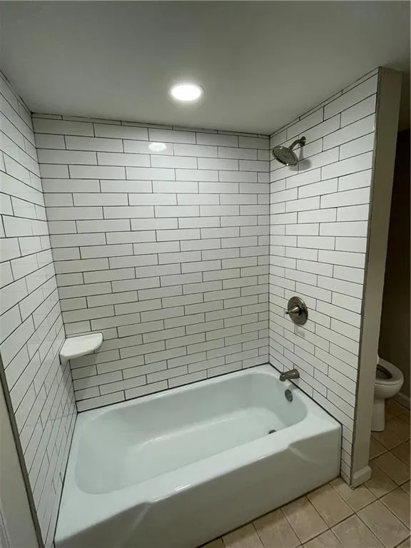 6851 Roswell Road Unit P3, Sandy Springs, Georgia 30328, 2 Bedrooms Bedrooms, ,2 BathroomsBathrooms,Residential,Sold,6851 Roswell Road Unit P3,6944589