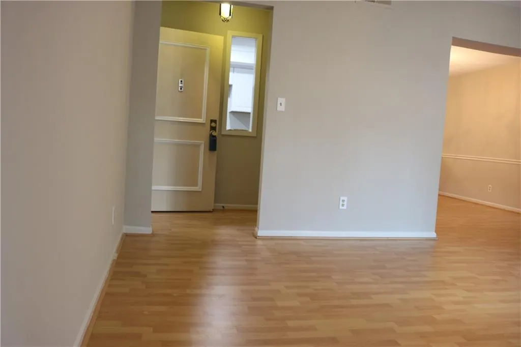 6851 Roswell Road Unit P3, Sandy Springs, Georgia 30328, 2 Bedrooms Bedrooms, ,2 BathroomsBathrooms,Residential,Sold,6851 Roswell Road Unit P3,6944589