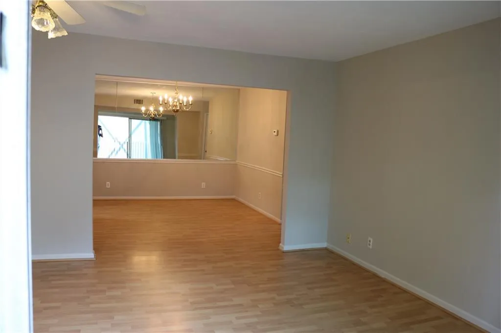 6851 Roswell Road Unit P3, Sandy Springs, Georgia 30328, 2 Bedrooms Bedrooms, ,2 BathroomsBathrooms,Residential,Sold,6851 Roswell Road Unit P3,6944589