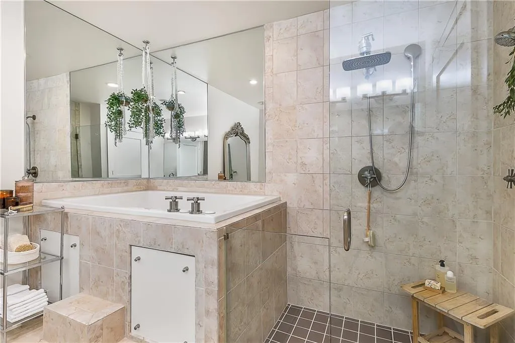 905 Juniper Street Ne Unit 705, Atlanta, Georgia 30309, 2 Bedrooms Bedrooms, ,2 BathroomsBathrooms,Residential,For Sale,905 Juniper Street Ne Unit 705,7686115