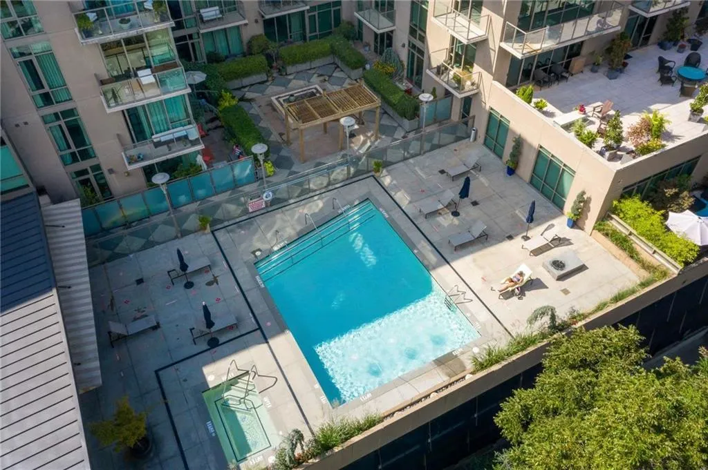 905 Juniper Street Ne Unit 705, Atlanta, Georgia 30309, 2 Bedrooms Bedrooms, ,2 BathroomsBathrooms,Residential,For Sale,905 Juniper Street Ne Unit 705,7686115