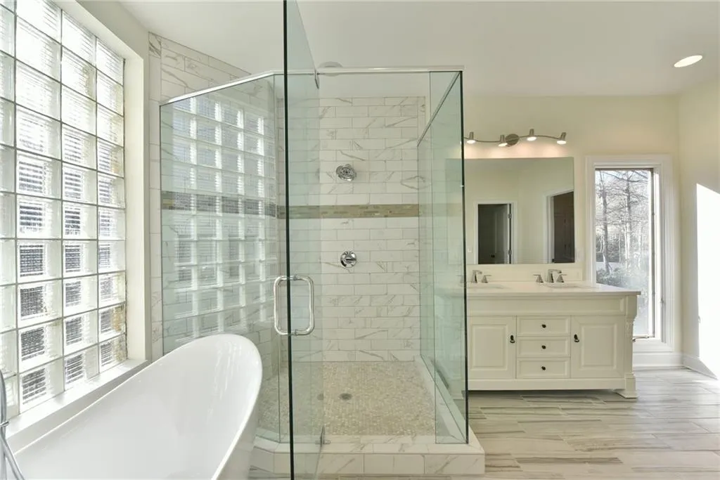 65 Old Powers Place, Sandy Springs, Georgia 30327, 5 Bedrooms Bedrooms, ,3 BathroomsBathrooms,Residential,Sold,65 Old Powers Place,5789139