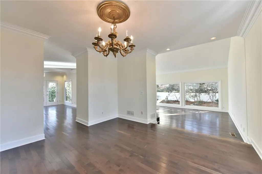 65 Old Powers Place, Sandy Springs, Georgia 30327, 5 Bedrooms Bedrooms, ,3 BathroomsBathrooms,Residential,Sold,65 Old Powers Place,5789139