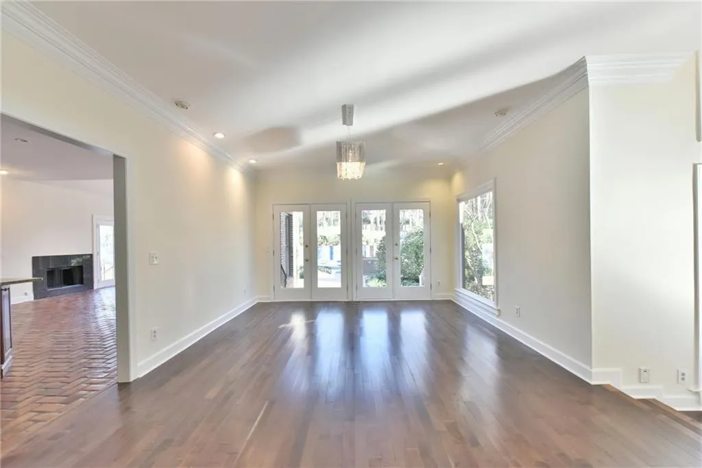 65 Old Powers Place, Sandy Springs, Georgia 30327, 5 Bedrooms Bedrooms, ,3 BathroomsBathrooms,Residential,Sold,65 Old Powers Place,5789139
