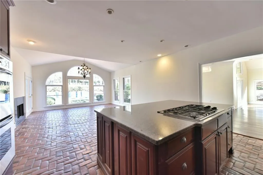 65 Old Powers Place, Sandy Springs, Georgia 30327, 5 Bedrooms Bedrooms, ,3 BathroomsBathrooms,Residential,Sold,65 Old Powers Place,5789139