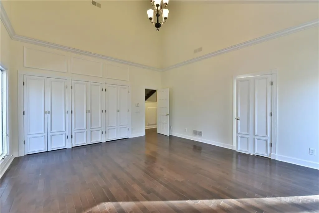 65 Old Powers Place, Sandy Springs, Georgia 30327, 5 Bedrooms Bedrooms, ,3 BathroomsBathrooms,Residential,Sold,65 Old Powers Place,5789139