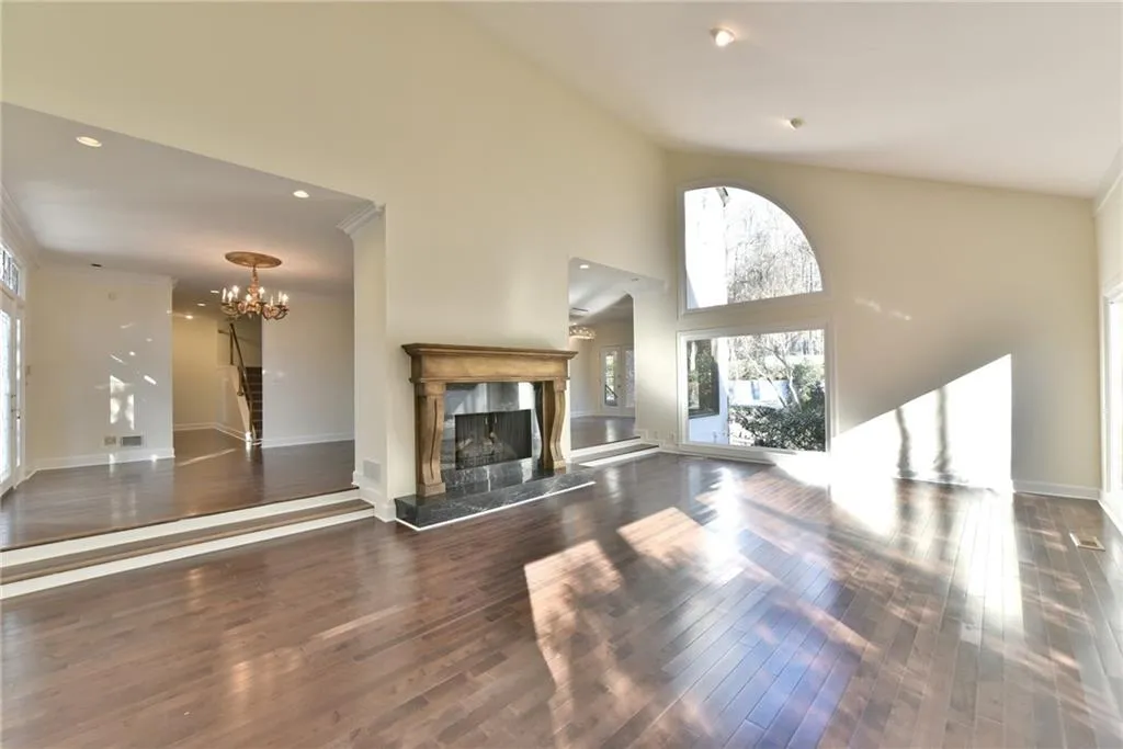 65 Old Powers Place, Sandy Springs, Georgia 30327, 5 Bedrooms Bedrooms, ,3 BathroomsBathrooms,Residential,Sold,65 Old Powers Place,5789139