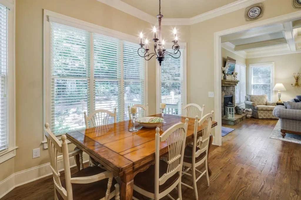 7973 Magnolia Square, Sandy Springs, Georgia 30350, 4 Bedrooms Bedrooms, ,3 BathroomsBathrooms,Residential,Sold,7973 Magnolia Square,7065228