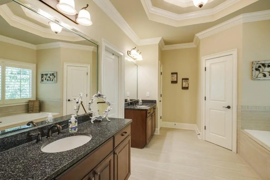 7973 Magnolia Square, Sandy Springs, Georgia 30350, 4 Bedrooms Bedrooms, ,3 BathroomsBathrooms,Residential,Sold,7973 Magnolia Square,7065228