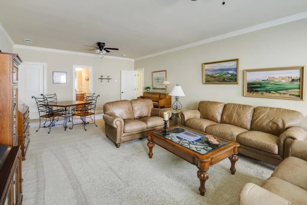 7973 Magnolia Square, Sandy Springs, Georgia 30350, 4 Bedrooms Bedrooms, ,3 BathroomsBathrooms,Residential,Sold,7973 Magnolia Square,7065228