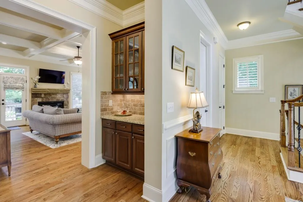 7973 Magnolia Square, Sandy Springs, Georgia 30350, 4 Bedrooms Bedrooms, ,3 BathroomsBathrooms,Residential,Sold,7973 Magnolia Square,7065228